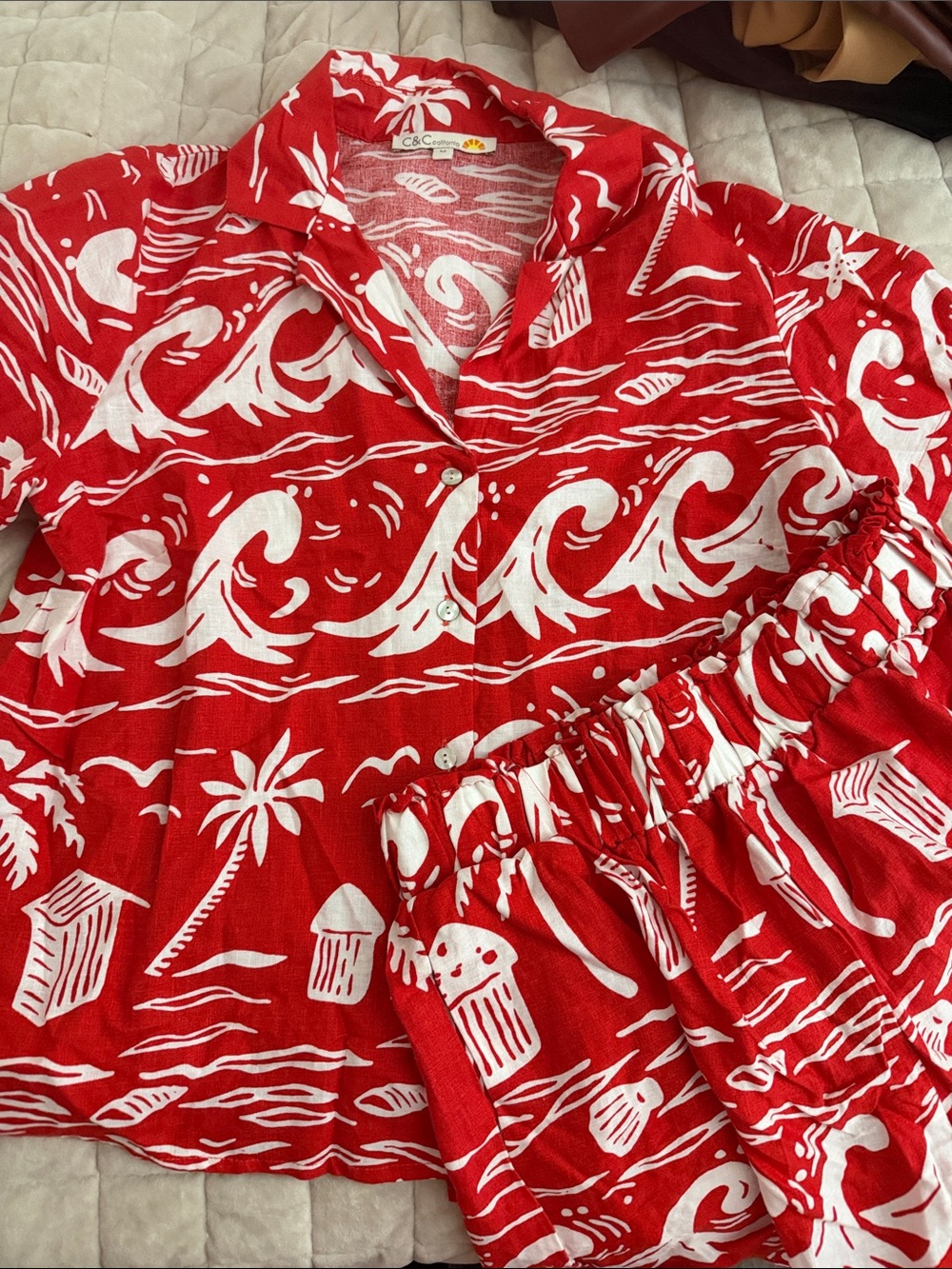 Women’s Red & White Tropical Wave Button-Up Set